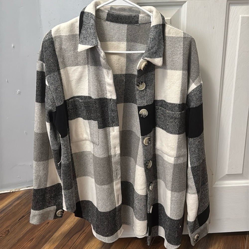Shacket. Women’s. Size M. Brand new without tags.